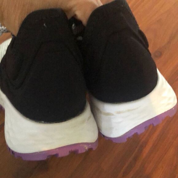 New Balance fresh foam road trail running sneakers violet black 7 - Picture 5 of 9